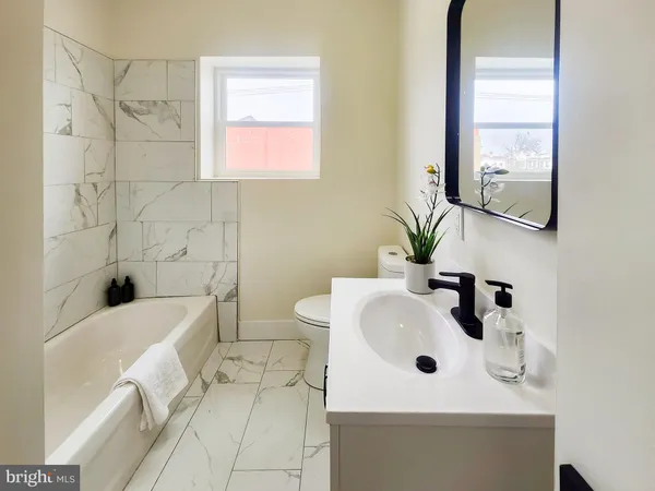 $399,000 | 1001 South 60th Street, Philadelphia, PA 19143