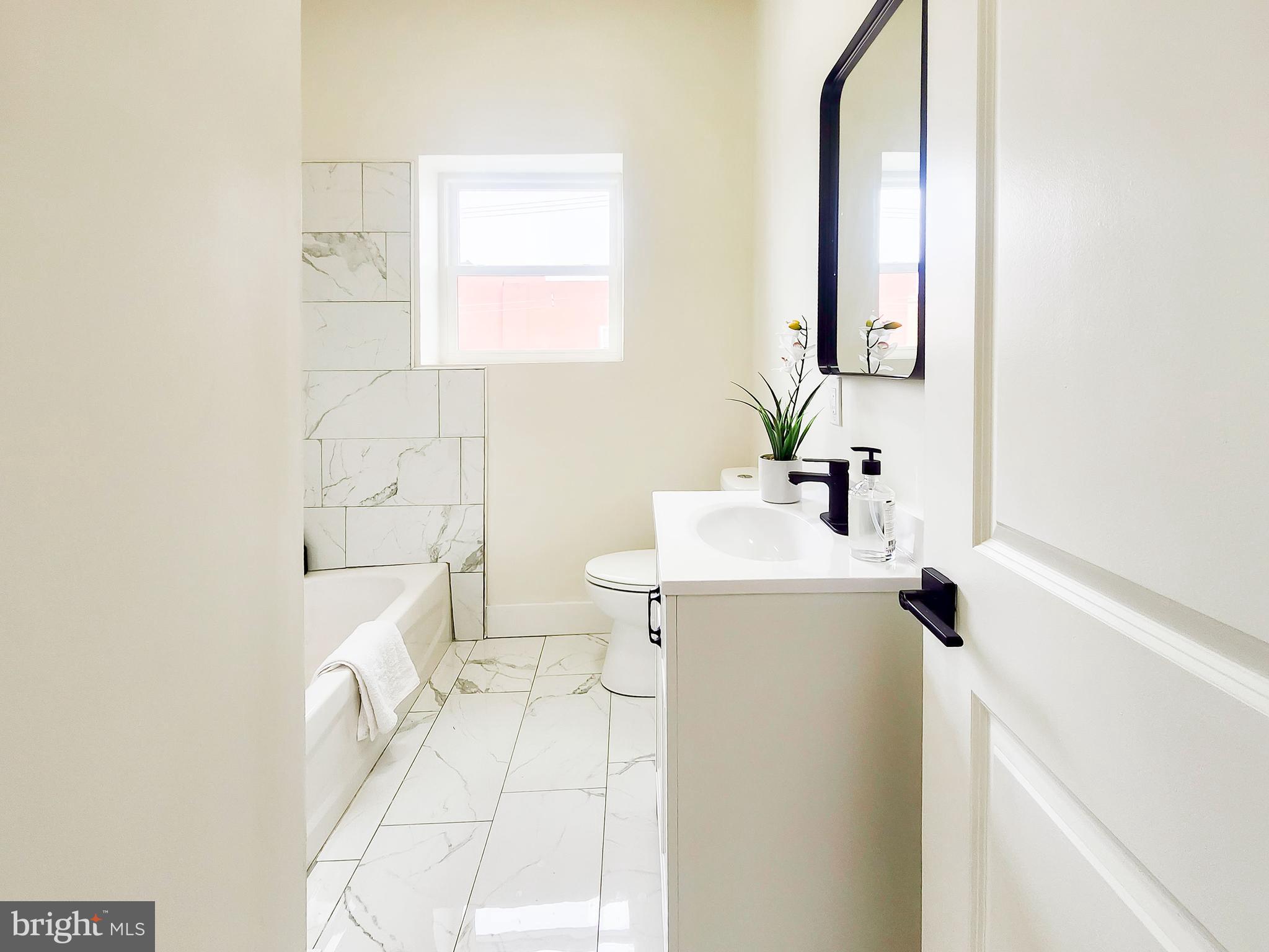 1001 South 60th Street Philadelphia, PA 19143 - Photo 20 of 48 bathroom