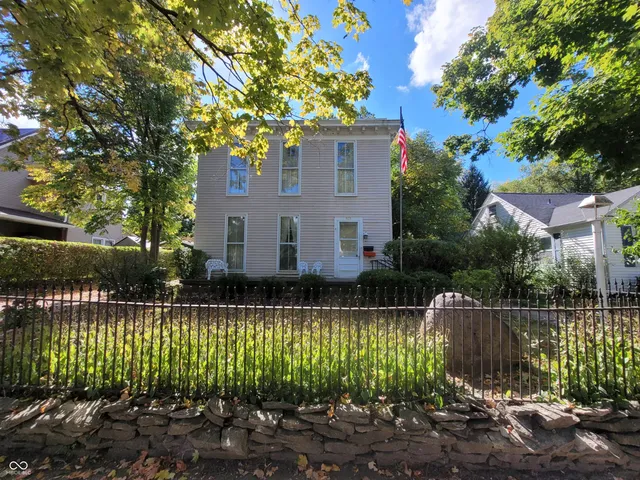 $245,000 | 521 East Main Street, Crawfordsville, IN 47933