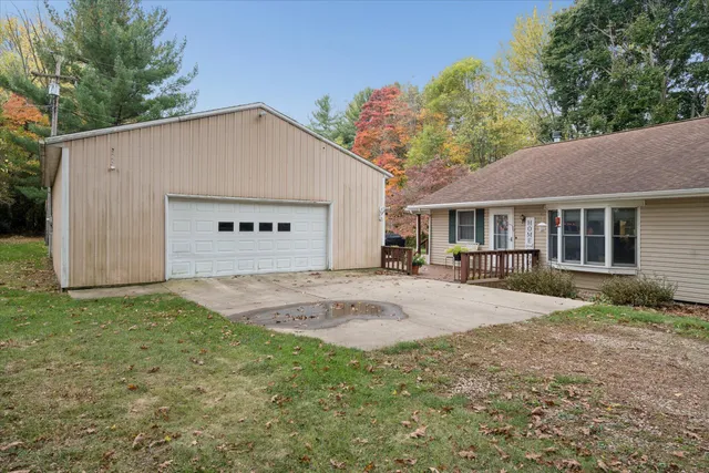 $404,900 | 27890 South D Drive South, Albion, MI 49224