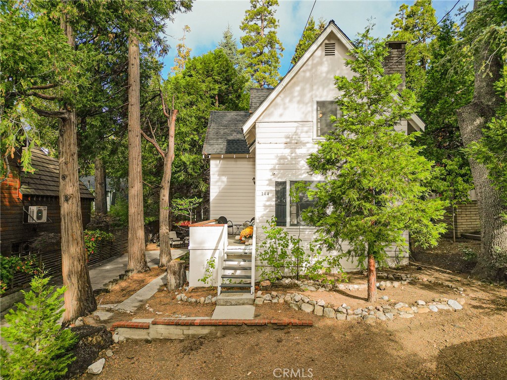 144 Marshall Road Lake Arrowhead, CA 92352 - Photo 2 of 30