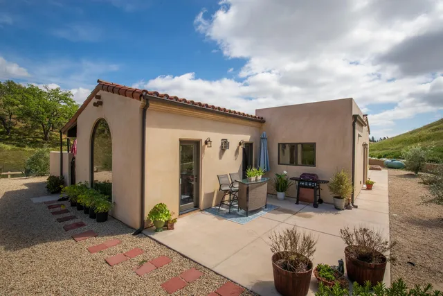 $3,750,000 | 2875 Calzada Avenue, Santa Ynez, CA 93460