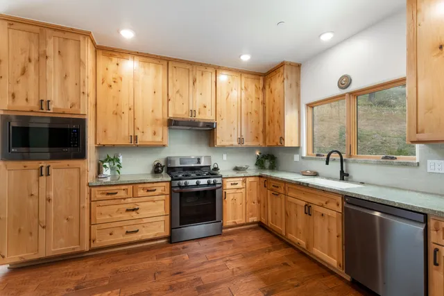 $3,750,000 | 2875 Calzada Avenue, Santa Ynez, CA 93460