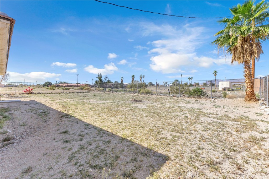 2867 Stardust Avenue Thermal, CA 92274 - Photo 31 of 37