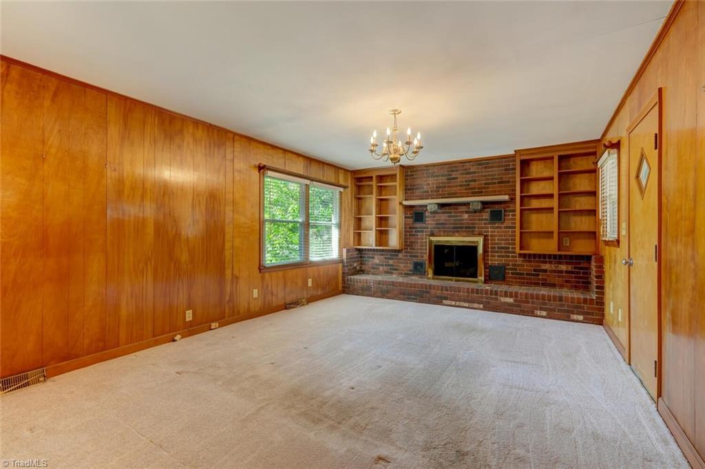 519 Triangle Road Reidsville, NC 27320 - Photo 8 of 31 Gallery Image 8