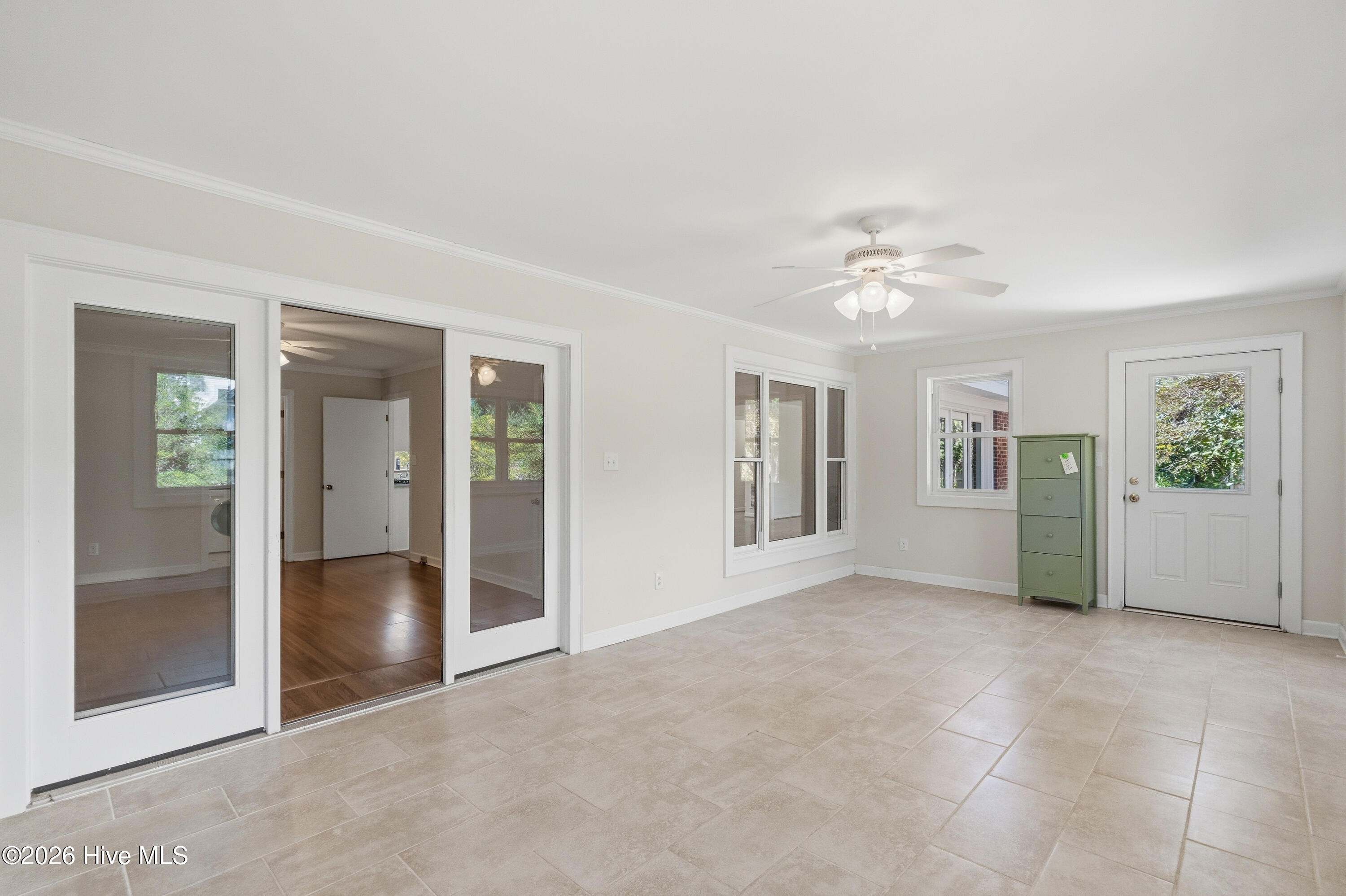 216 Lands End Road Morehead City, NC 28557 - Photo 13 of 65 216 Lands End _ Interior-Exterior (24 of