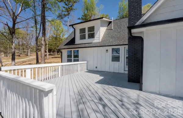 $799,999 | 2308 Singleton Creek Road, Liberty Hill, SC 29074