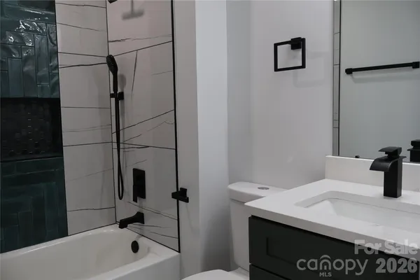 $799,999 | 2308 Singleton Creek Road, Liberty Hill, SC 29074