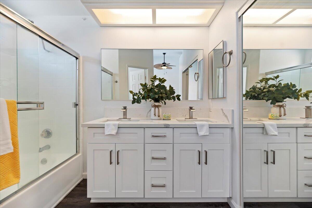 68635 Panorama Road Cathedral City, CA 92234 - Photo 40 of 58 35-Primary Bathroom