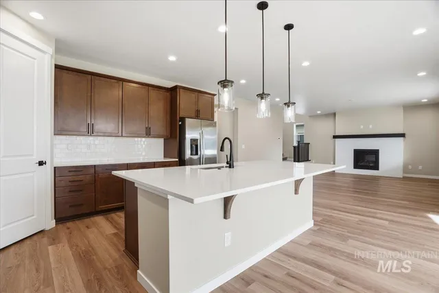 $639,990 | 2370 North Ice Fire Avenue, Star, ID 83669