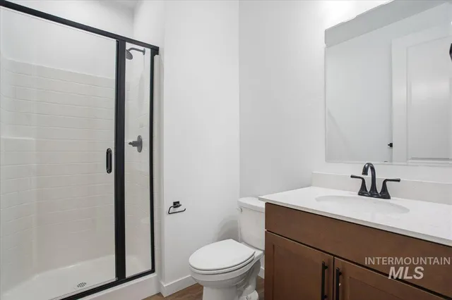 $639,990 | 2370 North Ice Fire Avenue, Star, ID 83669