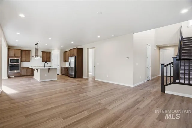 $639,990 | 2370 North Ice Fire Avenue, Star, ID 83669