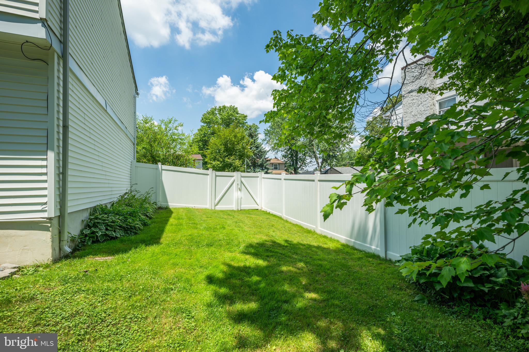 607 Prospect Avenue Morrisville, PA 19067 - Photo 34 of 35 a view of a backyard with plants
