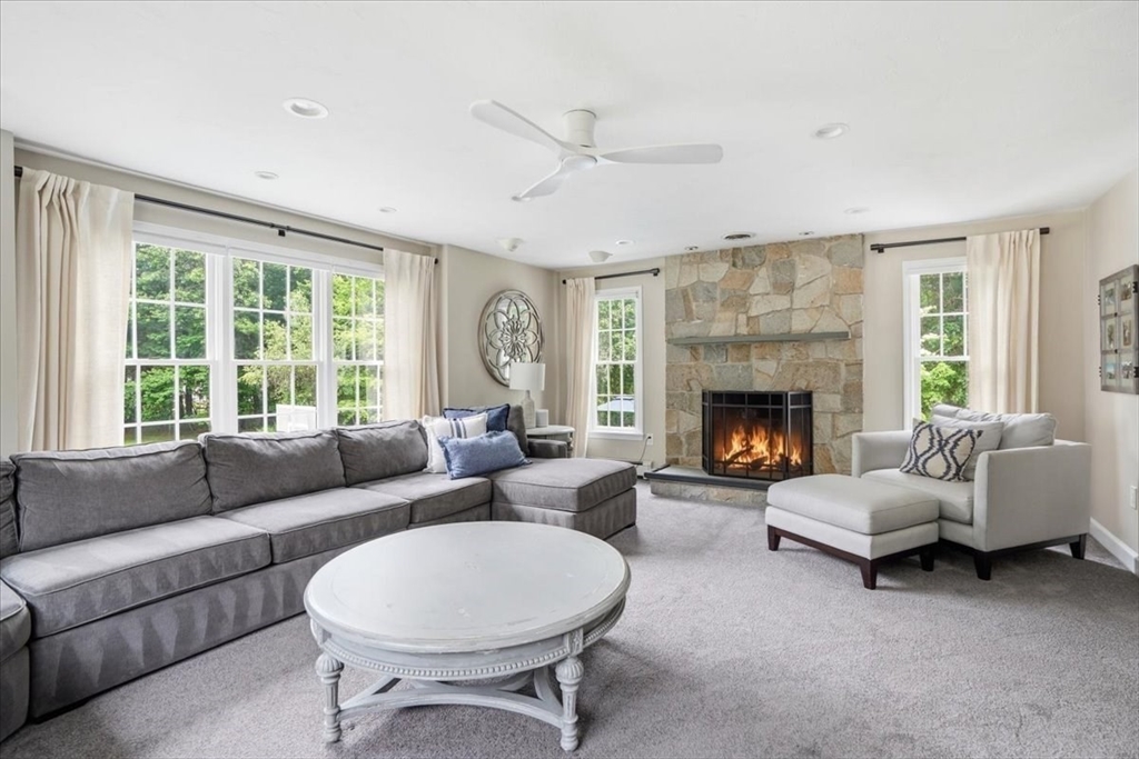 85 Maple Avenue Hanover, MA 02339 - Photo 8 of 41