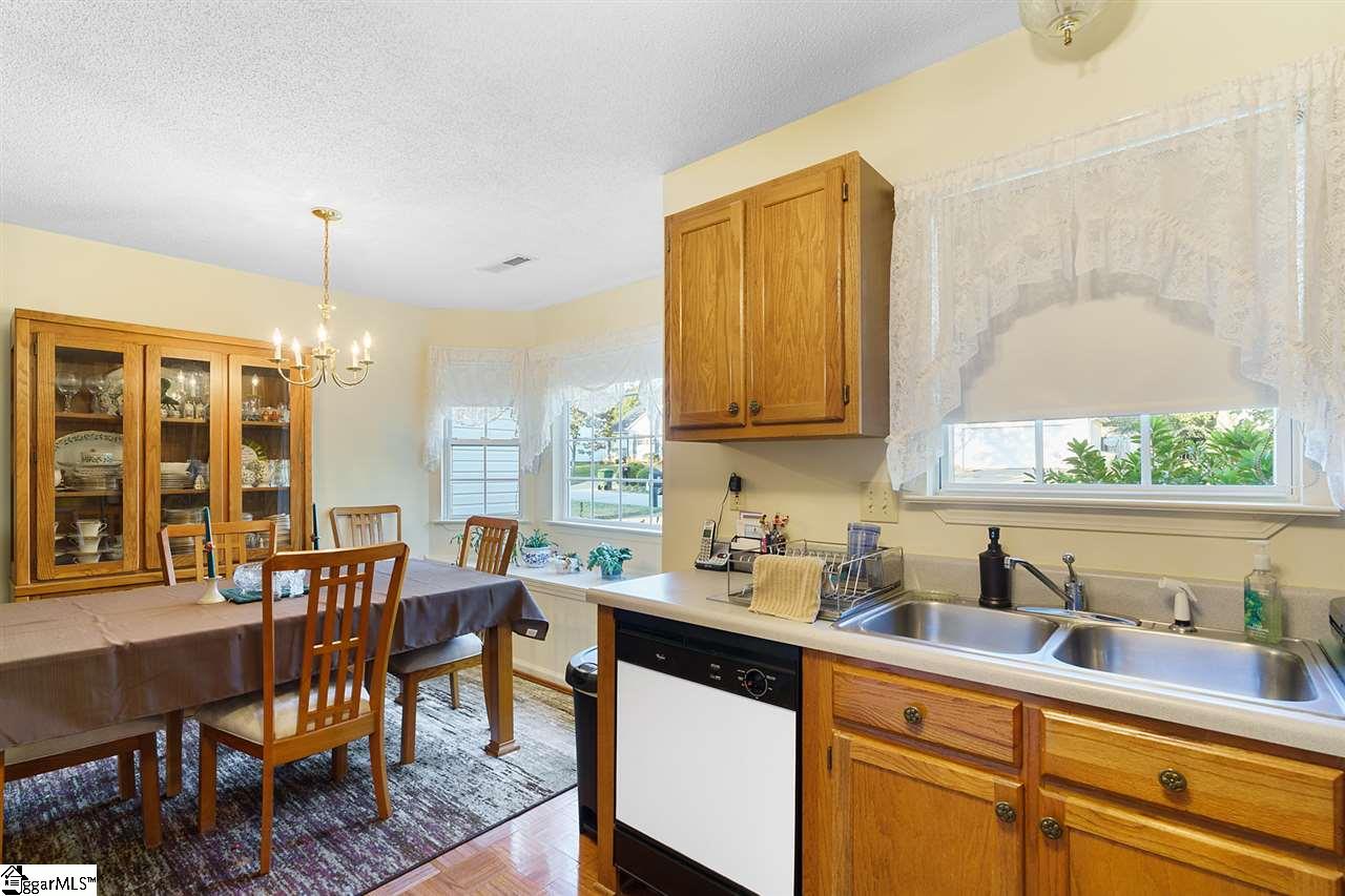 424 Riverside Chase Circle Greer, SC 29650 - Photo 12 of 27