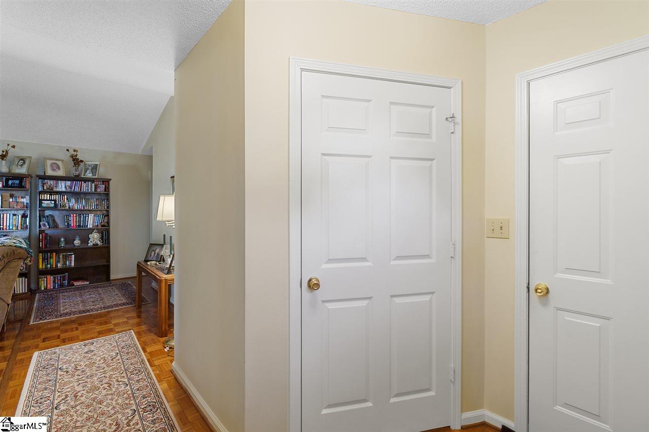424 Riverside Chase Circle Greer, SC 29650 - Photo 4 of 27