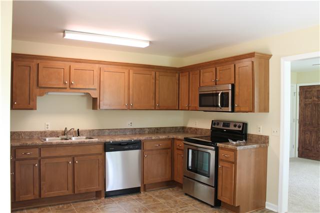 1477 Riley Creek Road Normandy, TN 37360 - Photo 5 of 17 Kitchen has eating area....