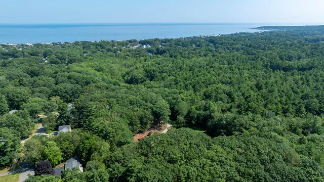 $950,000 | 35 Gunnison Road, York, ME 03909