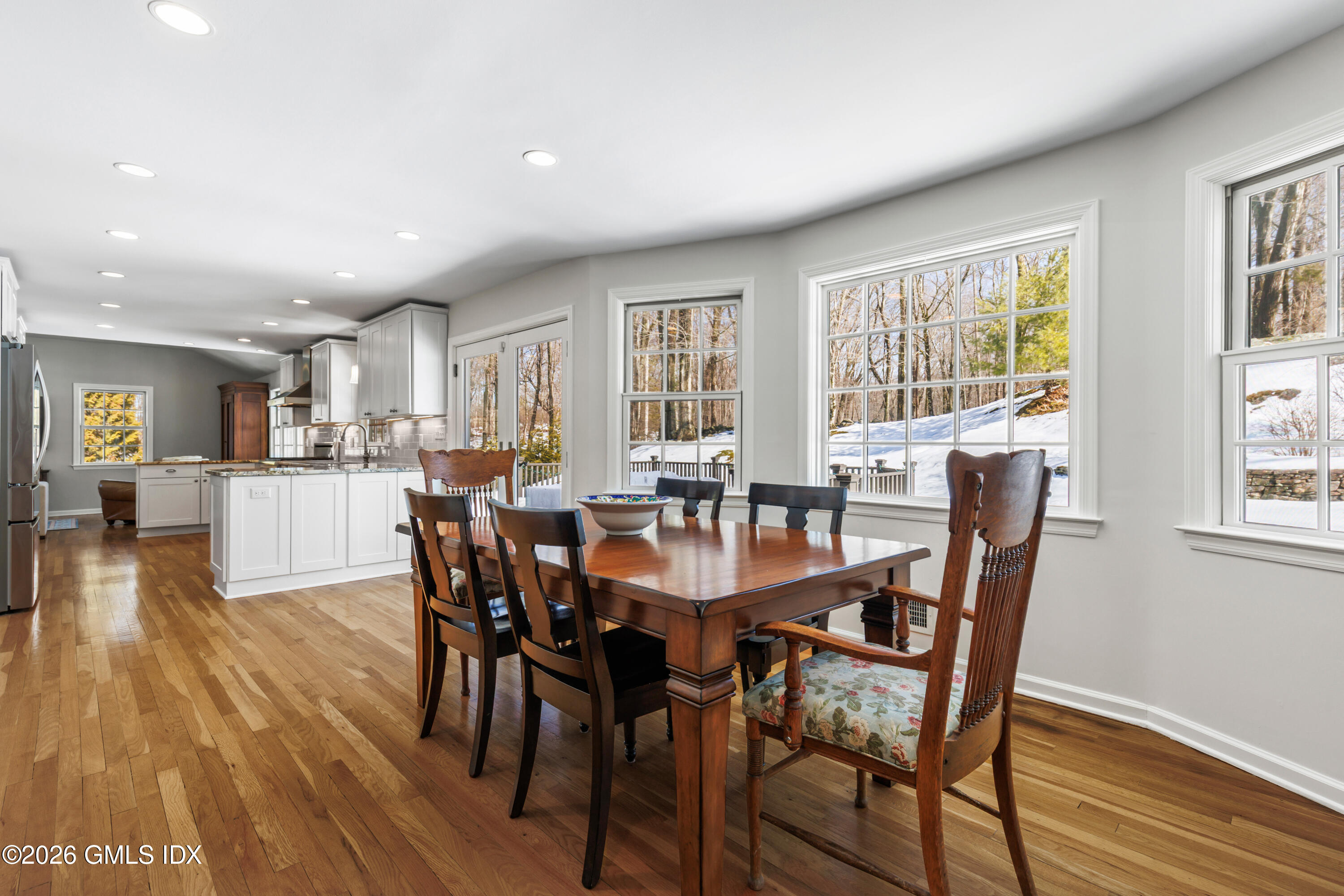 40 Thunder Mountain Road Greenwich, CT 06831 - Photo 9 of 35 dining room