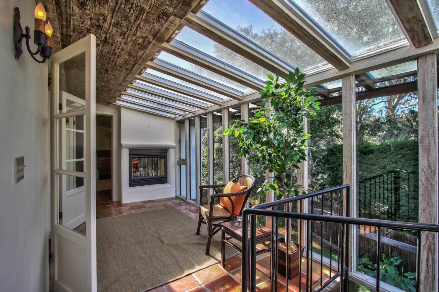 1212 Castro Road Monterey, CA 93940 - Photo 9 of 31 Gallery Image 9