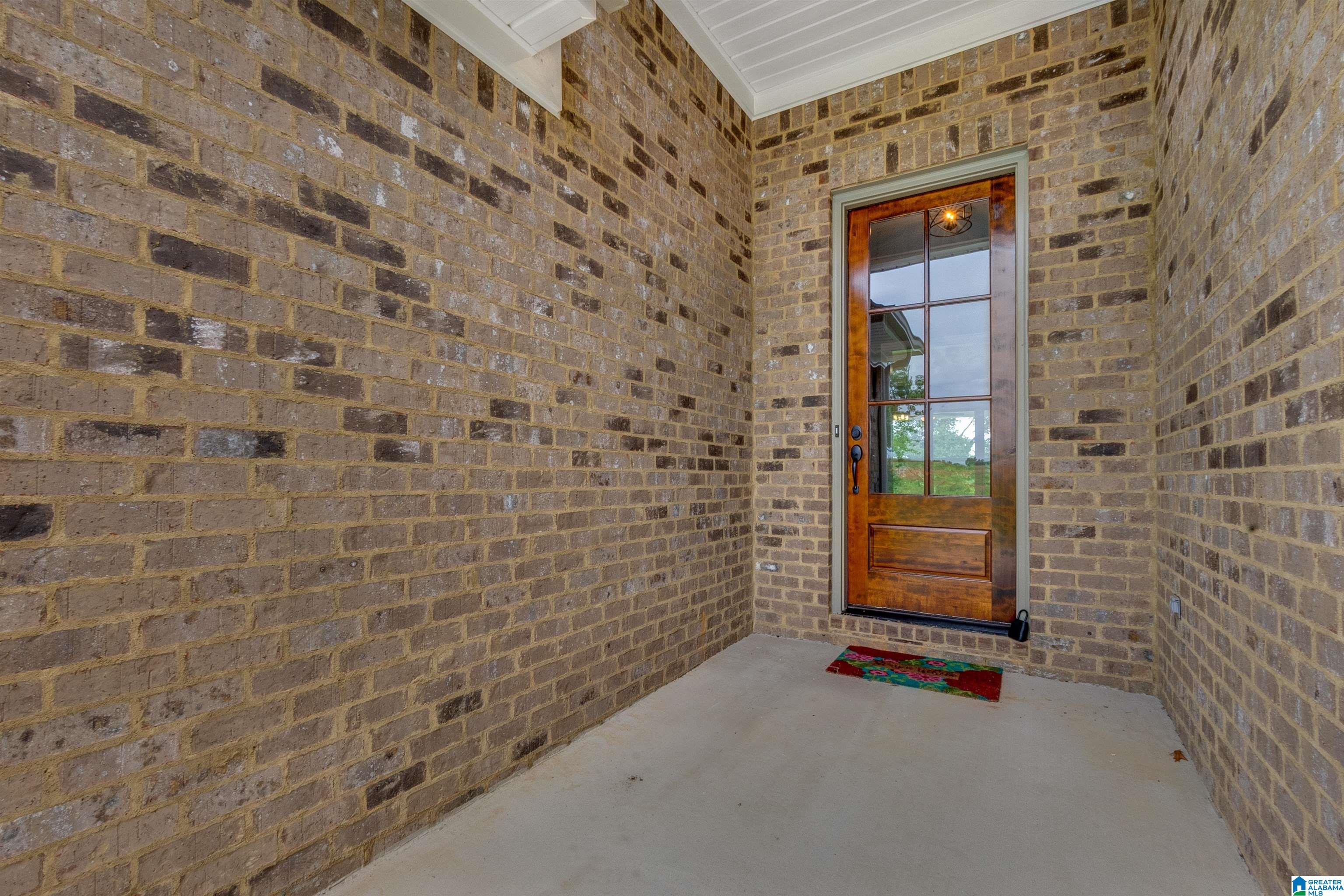 135 Crest Loop Road Clanton, AL 35045 - Photo 6 of 48 Gallery Image 6