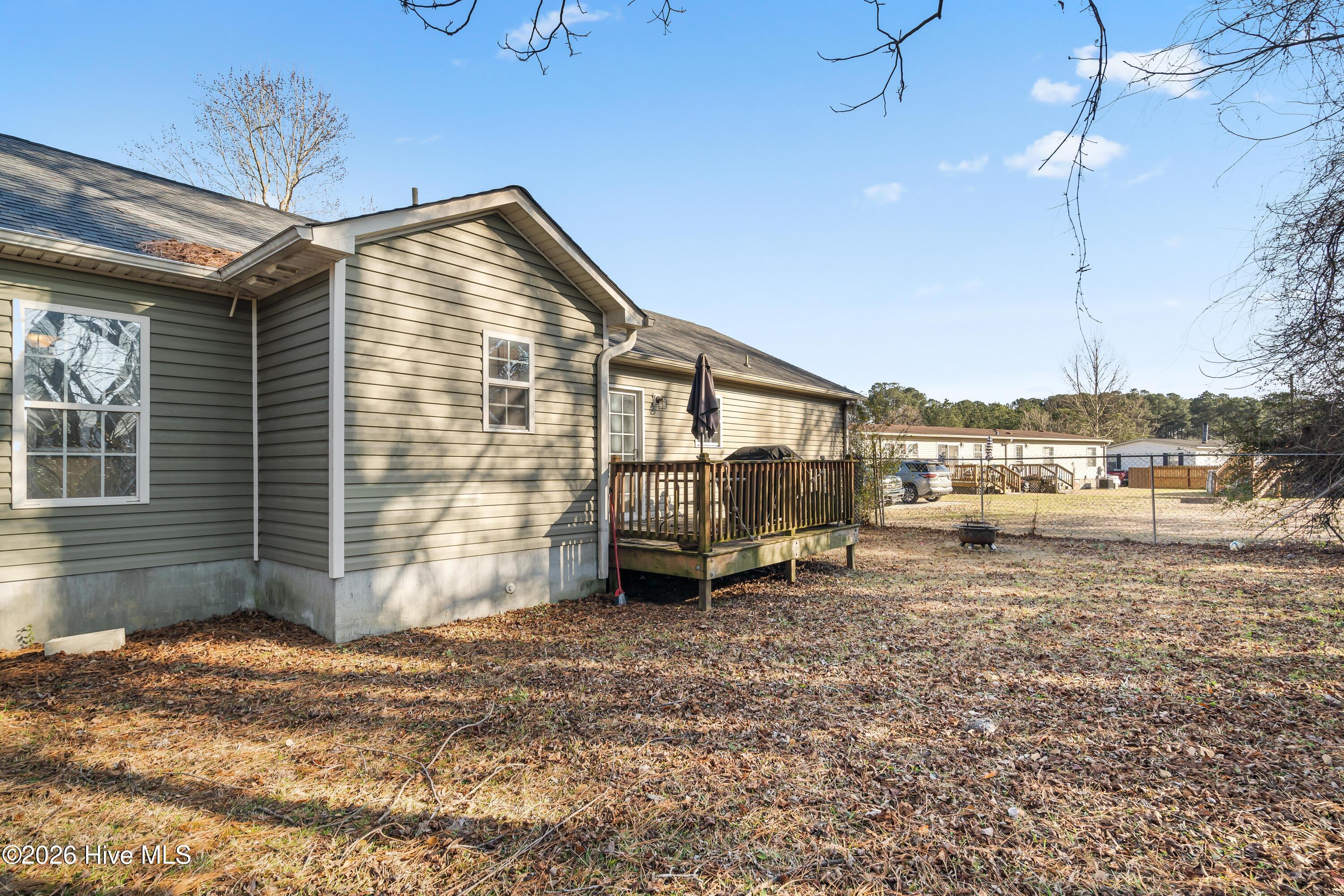 98 Meadow Farms Road Richlands, NC 28574 - Photo 17 of 19 26