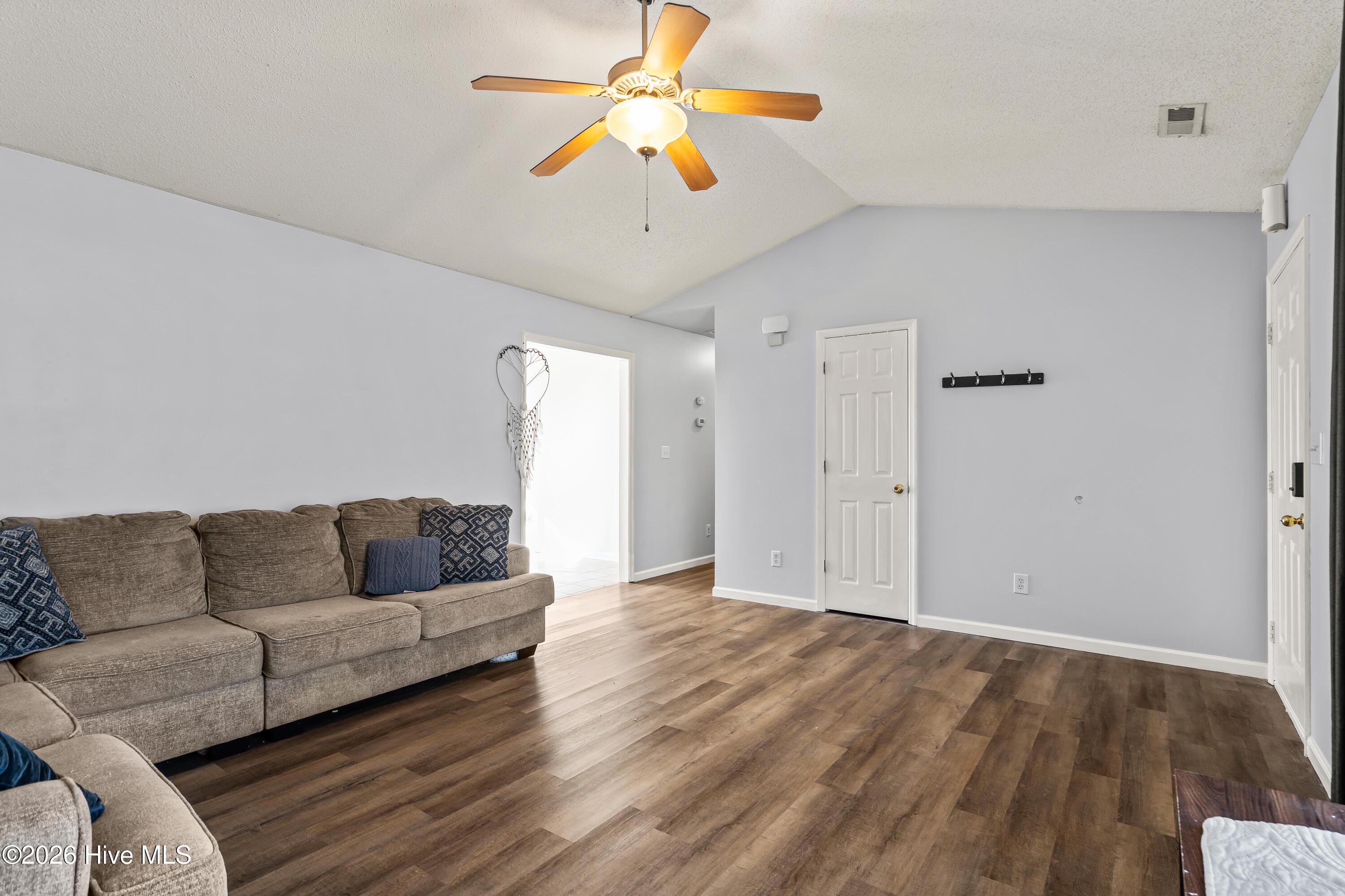 98 Meadow Farms Road Richlands, NC 28574 - Photo 5 of 19 7