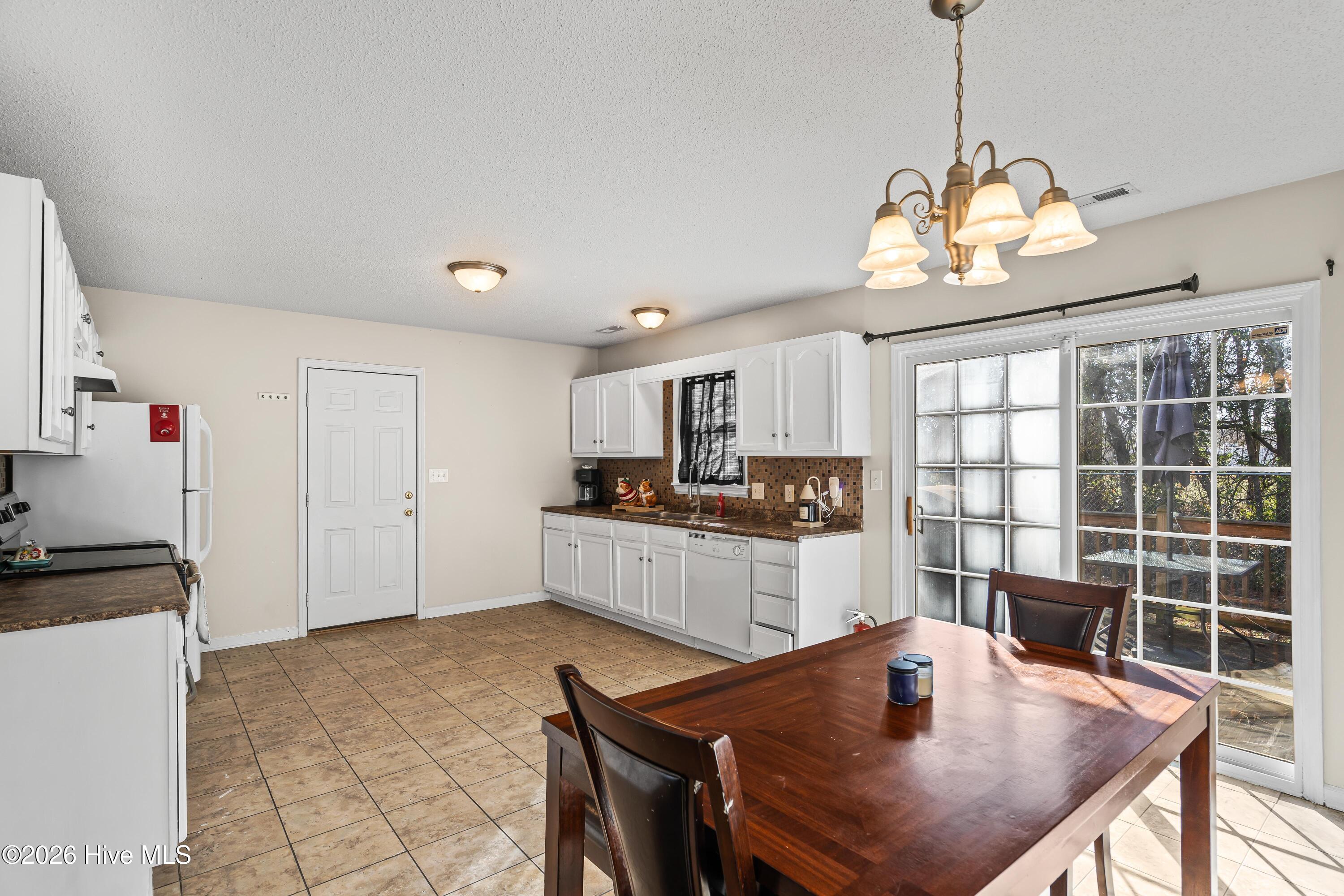 98 Meadow Farms Road Richlands, NC 28574 - Photo 7 of 19 11