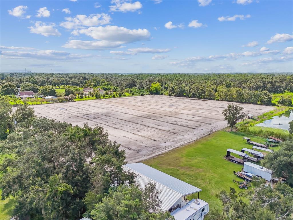 1715 West Sam Allen Road Plant City, FL 33565 - Photo 38 of 54 a view of a basketball court