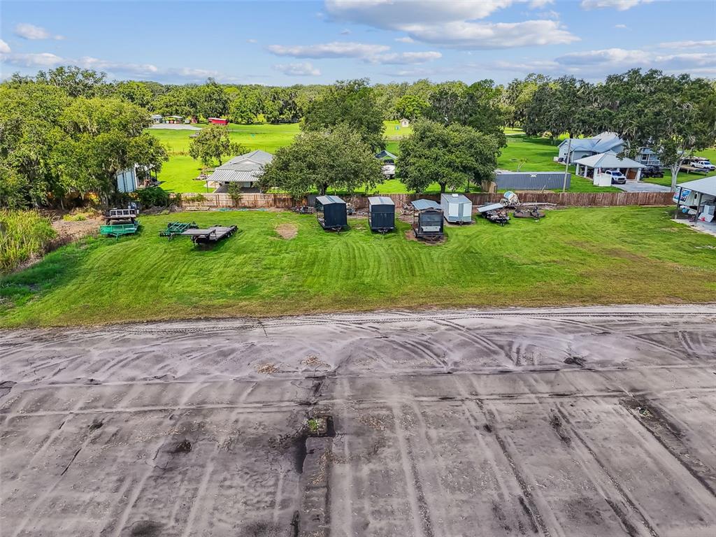 1715 West Sam Allen Road Plant City, FL 33565 - Photo 44 of 54 a view of a city