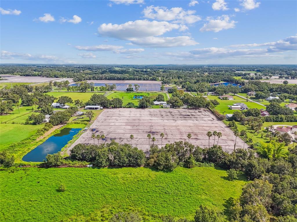 1715 West Sam Allen Road Plant City, FL 33565 - Photo 7 of 54 a view of a city