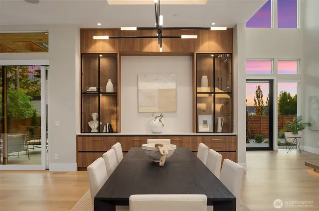 $7,200,000 | 1028 89th Avenue Northeast, Bellevue, WA 98004