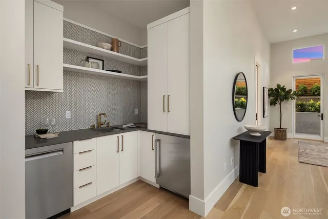 $7,200,000 | 1028 89th Avenue Northeast, Bellevue, WA 98004