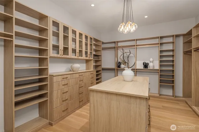 $7,200,000 | 1028 89th Avenue Northeast, Bellevue, WA 98004