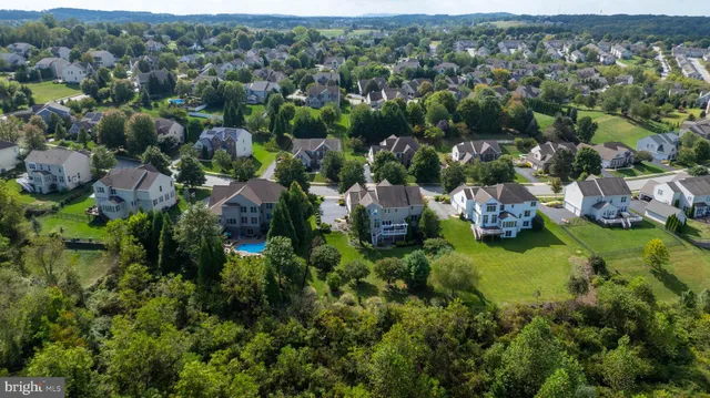 $825,000 | 2768 Meadow Cross Way, York, PA 17402