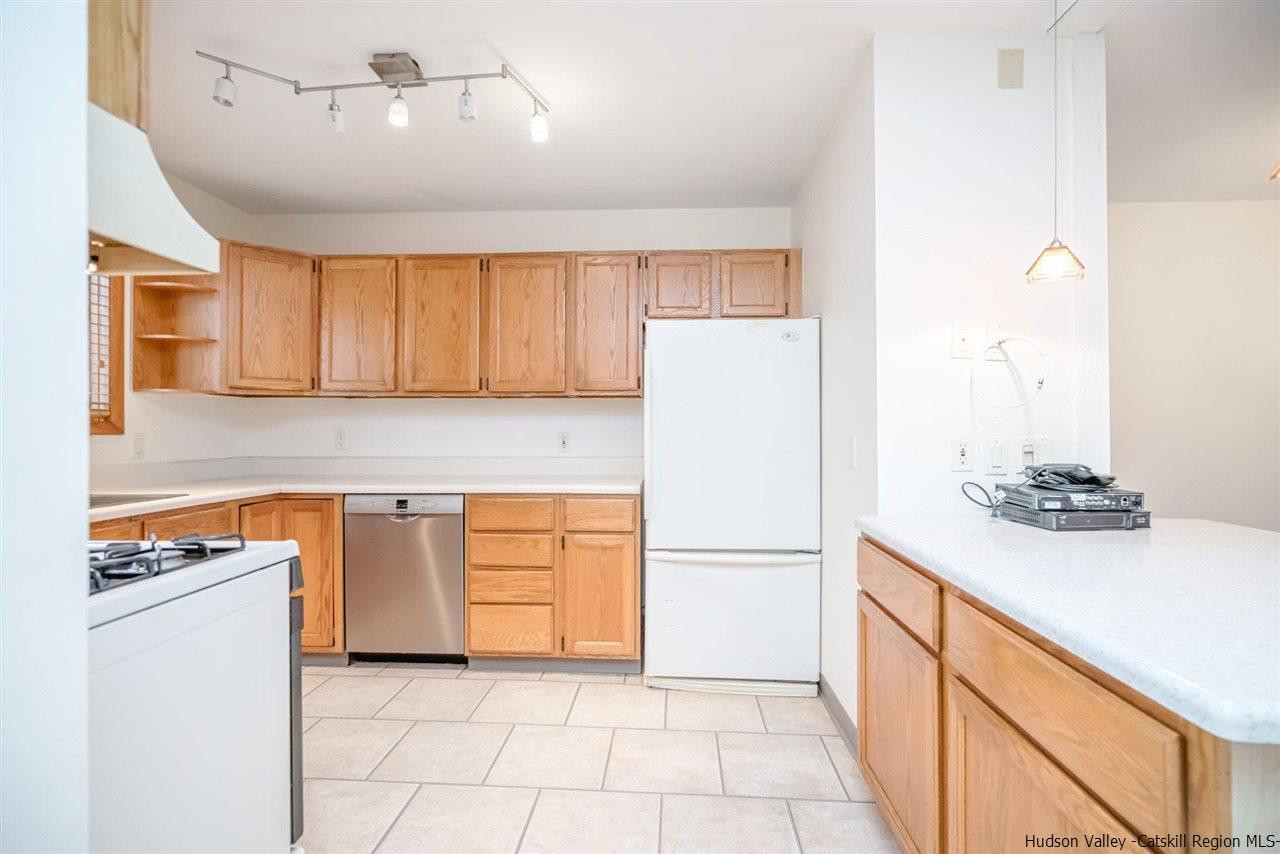 237 Riseley Street Kingston, NY 12401 - Photo 5 of 24 Photo 5