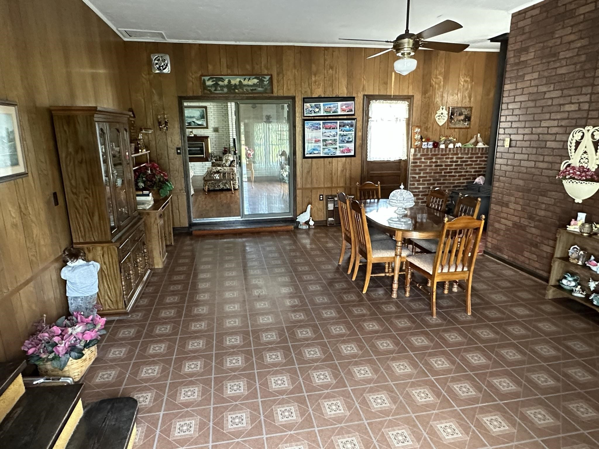 5732 Russell Road Union City, TN 38261 - Photo 8 of 27 Photo 8