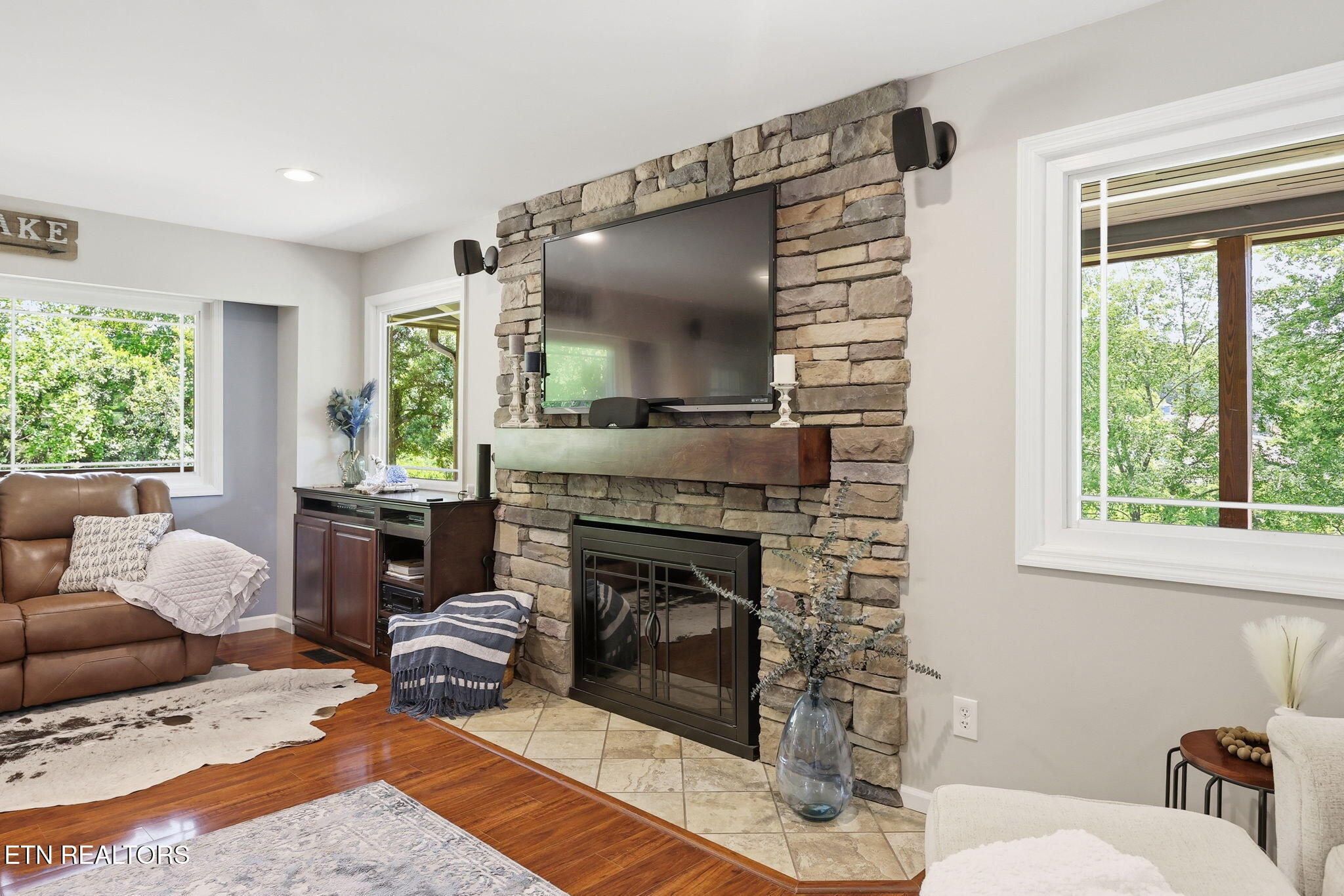 777 Upper Clear Creek Road Andersonville, TN 37705 - Photo 5 of 54 17-web-or-mls-RS9_9111