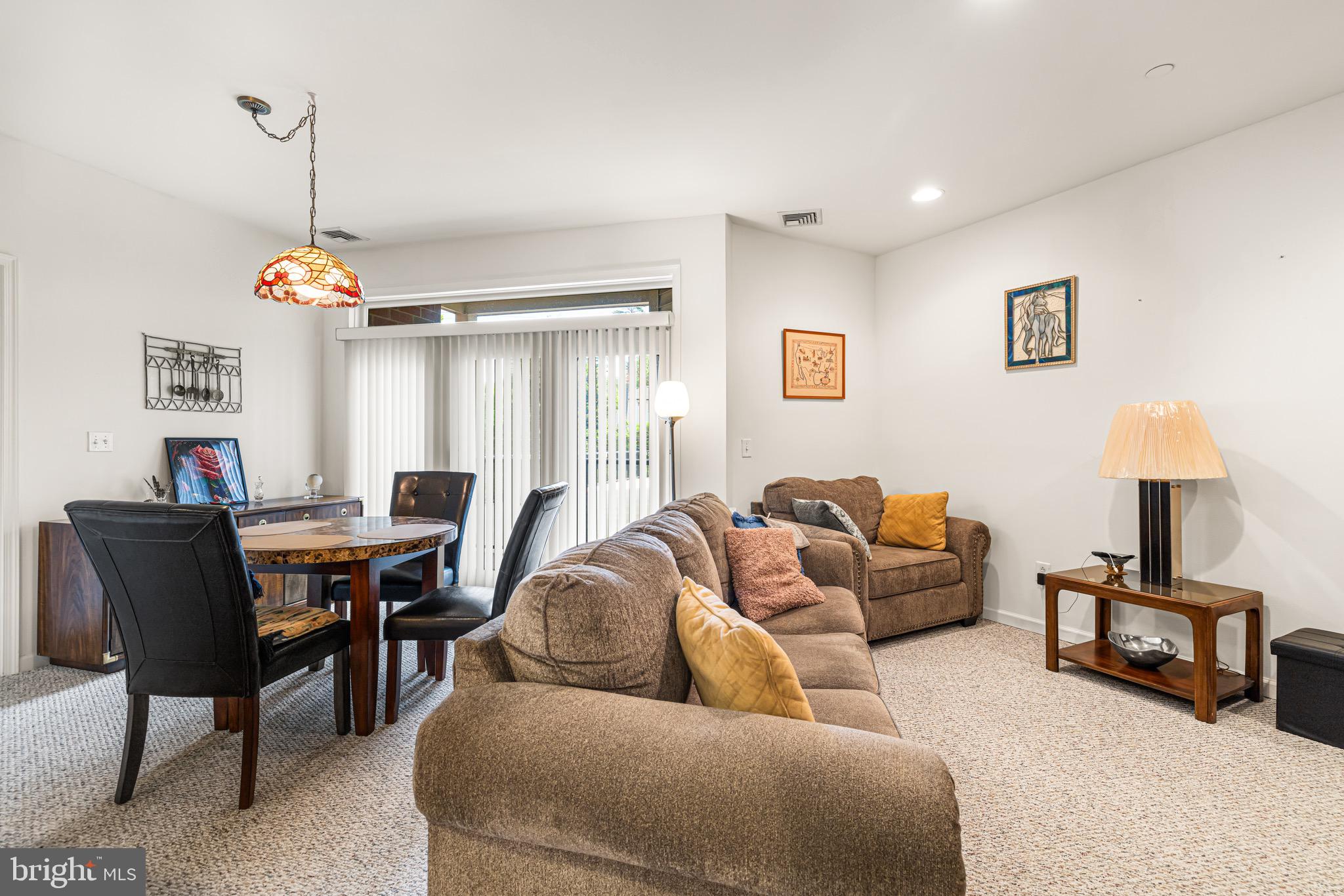 264 Carson Terrace Huntingdon Valley, PA 19006 - Photo 6 of 18 Dining/Family Room