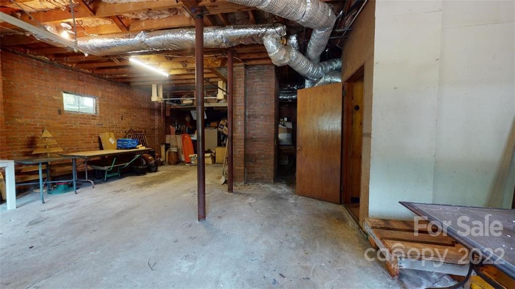 554 Rutherford Road Marion, NC 28752 - Photo 30 of 34 Gallery Image 30