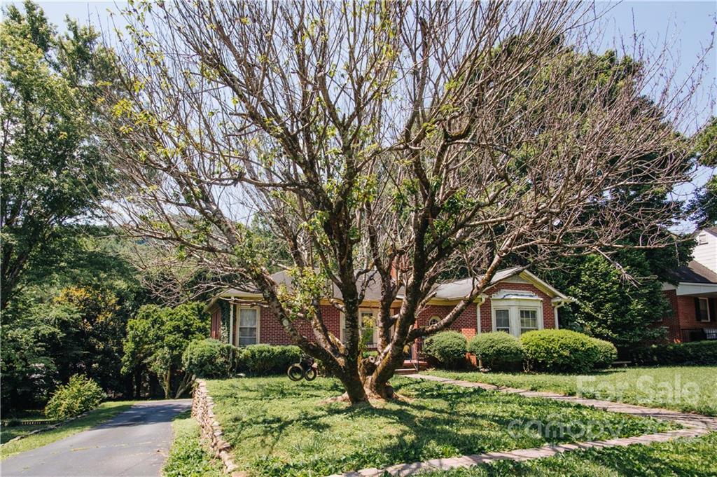554 Rutherford Road Marion, NC 28752 - Photo 7 of 34 Gallery Image 7