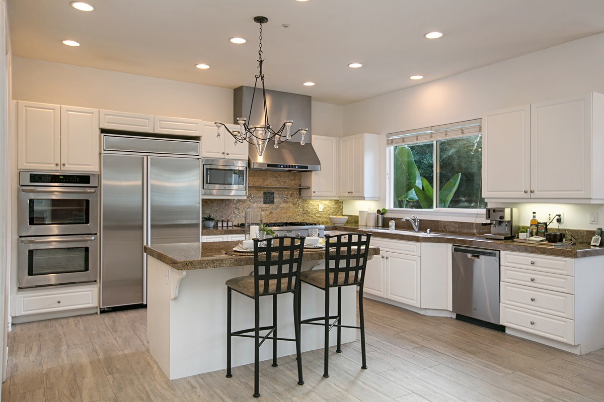 860 Chelsea Lane Encinitas, CA 92024 - Photo 14 of 25 Gallery Image 14