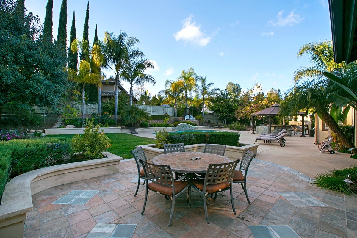 860 Chelsea Lane Encinitas, CA 92024 - Photo 22 of 25 Gallery Image 22