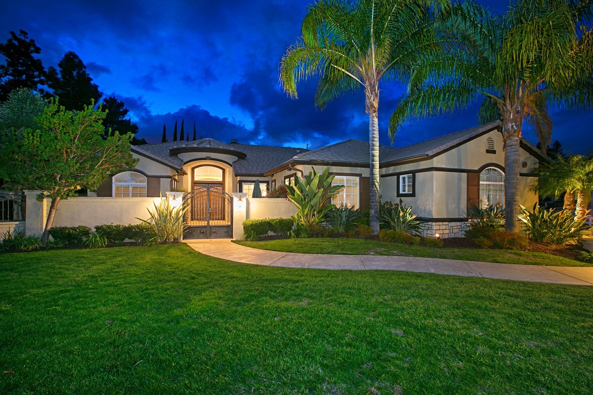 860 Chelsea Lane Encinitas, CA 92024 - Photo 5 of 25 Gallery Image 5