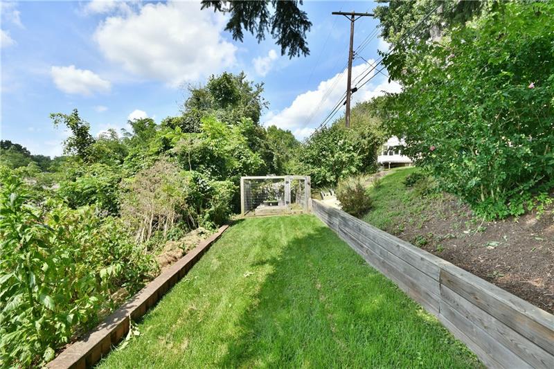 357 Orchard Spring Road Pittsburgh, PA 15220 - Photo 22 of 22 Great garden area
