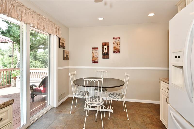 357 Orchard Spring Road Pittsburgh, PA 15220 - Photo 8 of 22 Gallery Image 8