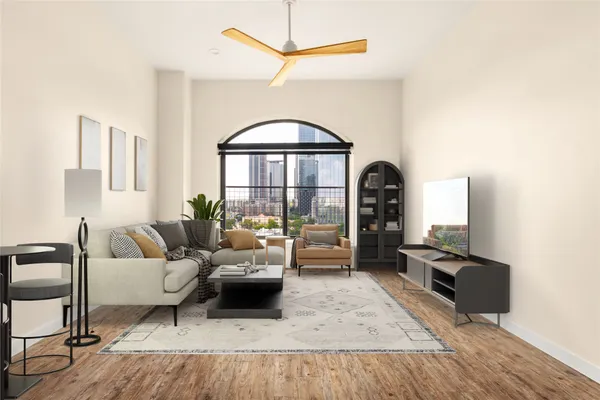 $2,500 | 507 Sabine Street, Unit 806, Austin, TX 78701