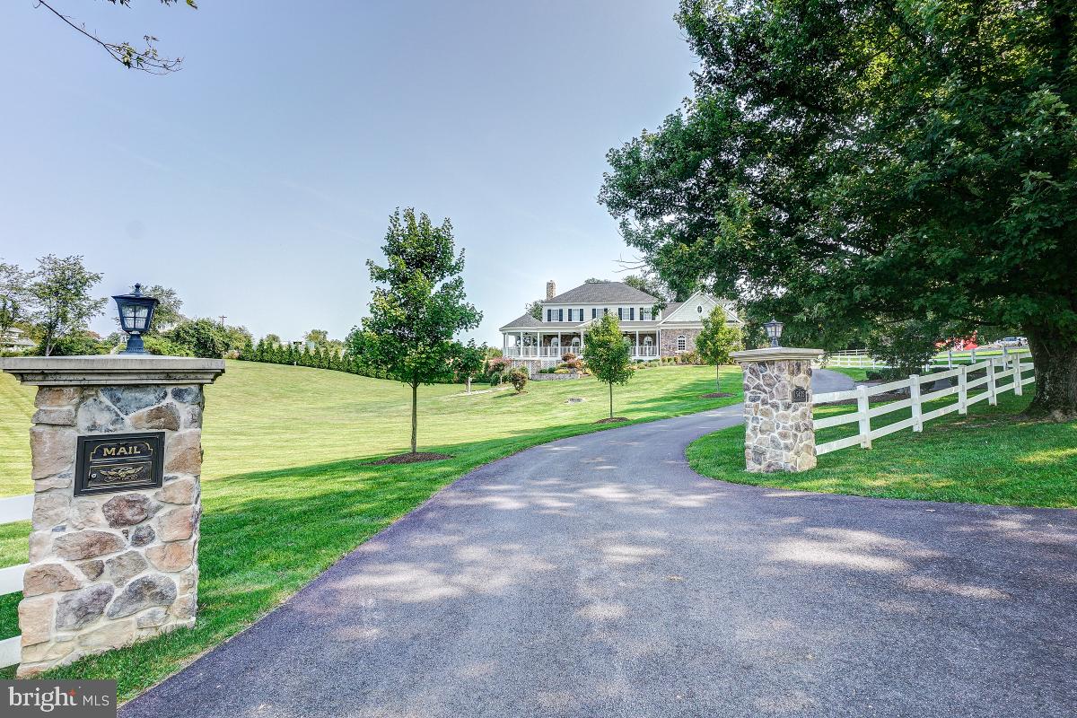 15435 Barnesville Road Boyds, MD 20841 - Photo 3 of 73