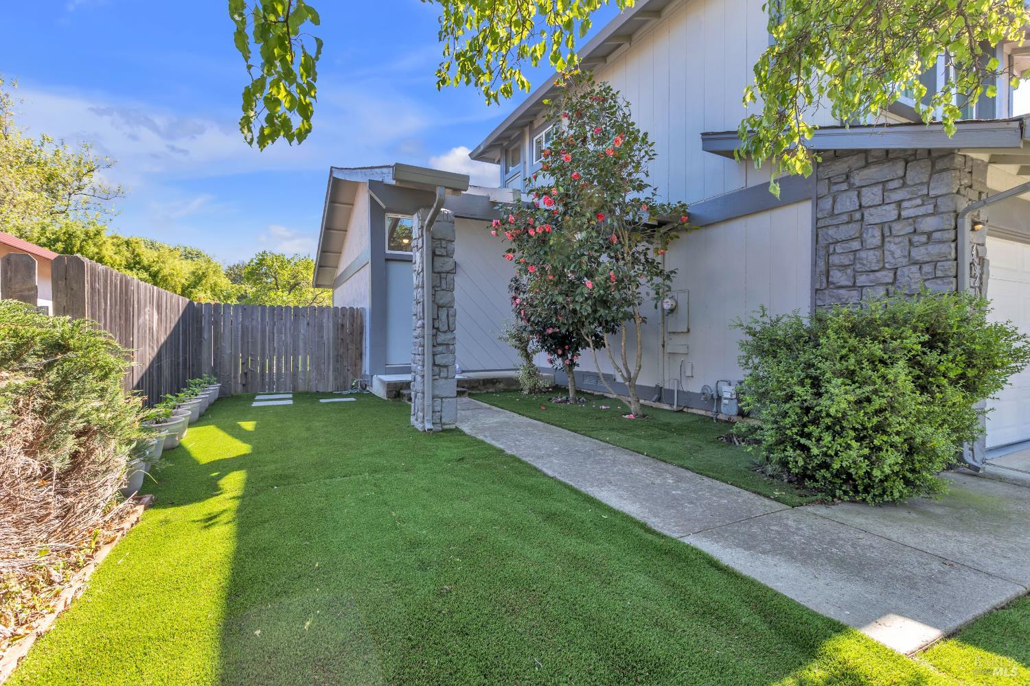 4820 Greenridge Court Fairfield, CA 94534 - Photo 2 of 33