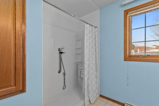 $235,000 | 3410 South Telulah Avenue, Appleton, WI 54915